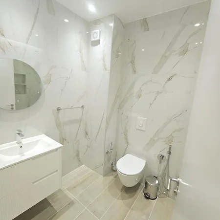 Apartment Spacious Sea View Sarande
