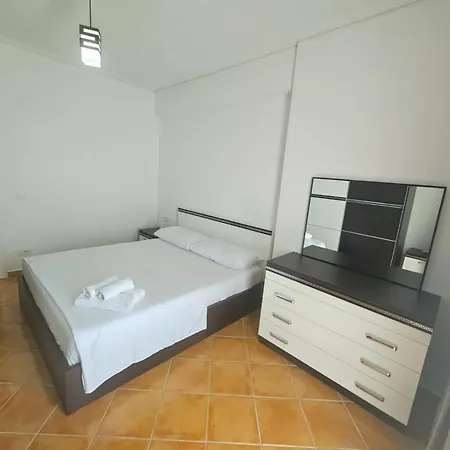 Spacious Sea View Apartment *
